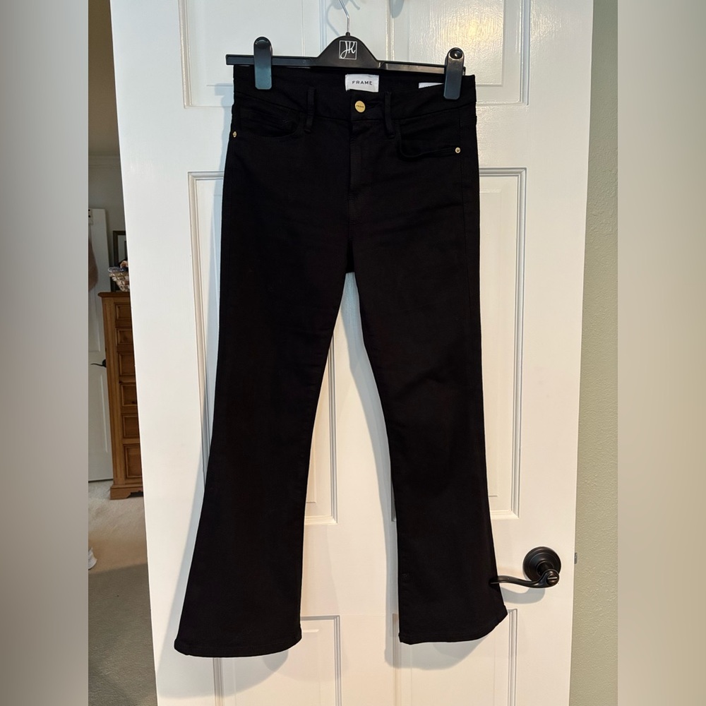 Frame “Le Crop Mini Boot” Jeans size 27 in black